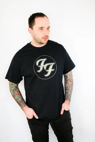 Foo Fighters - Distressed Logo - Black T-Shirt Foo Fighters