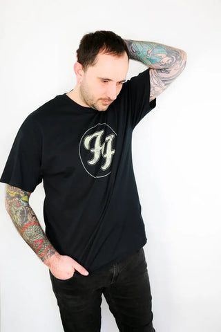 Foo Fighters - Distressed Logo - Black T-Shirt Foo Fighters