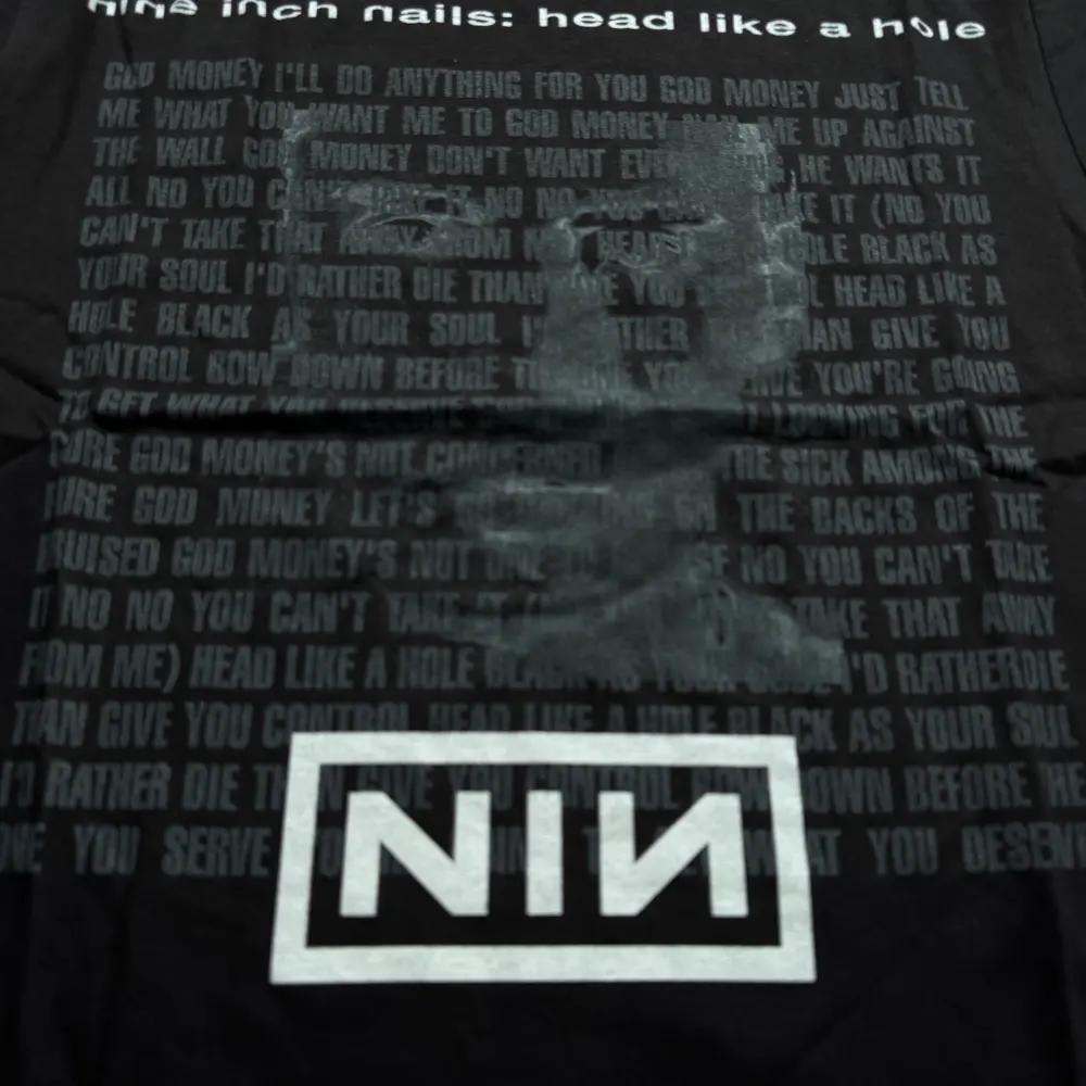 Official Nine Inch Nails - Head Like a Hole - Black T-Shirt